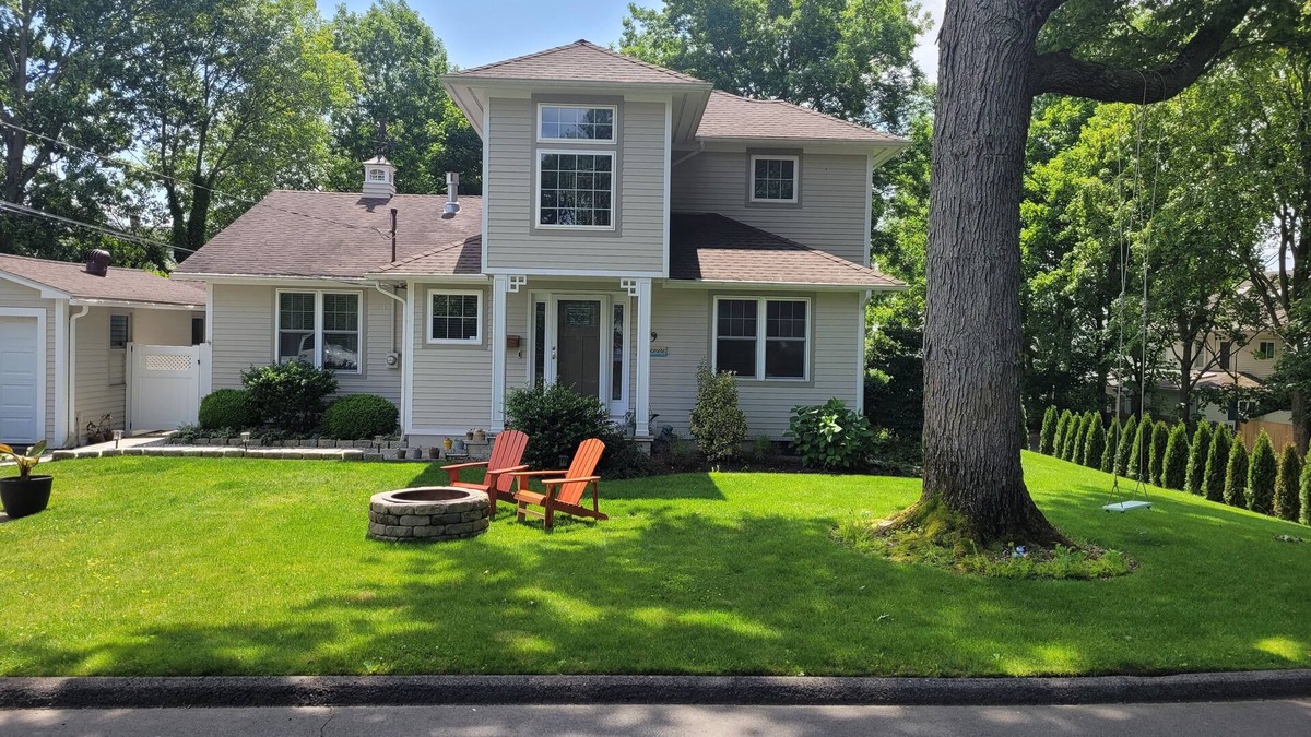 Devon House | 1 minute walk to the beach - Private Beach Home