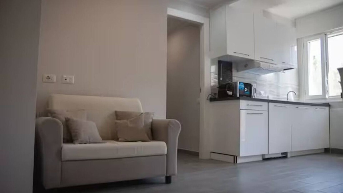 Quartiere XXI Pietralata Apartment | 1 Minuto a Piedi Dalla Metropolitana - Rome Essence