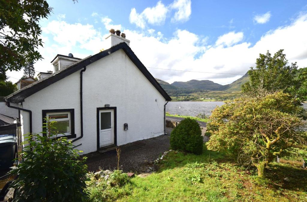 Cairndow House | 1 Planetree Cottage - Loch View