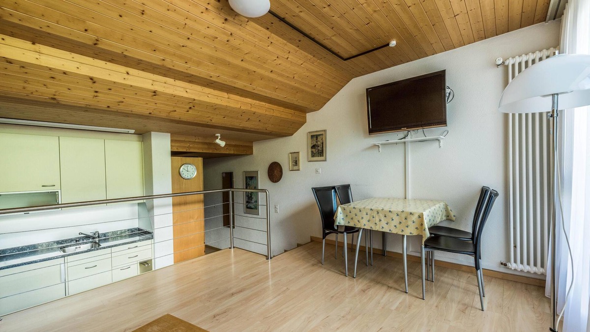Savognin Apartment | 1 room apartment for 1 - 3 people with a view of the ski slope