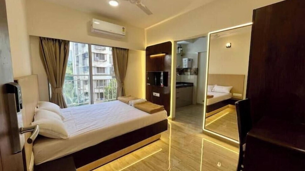 Kandivali East Apartment | 1 Room Kitchen near Mindspace