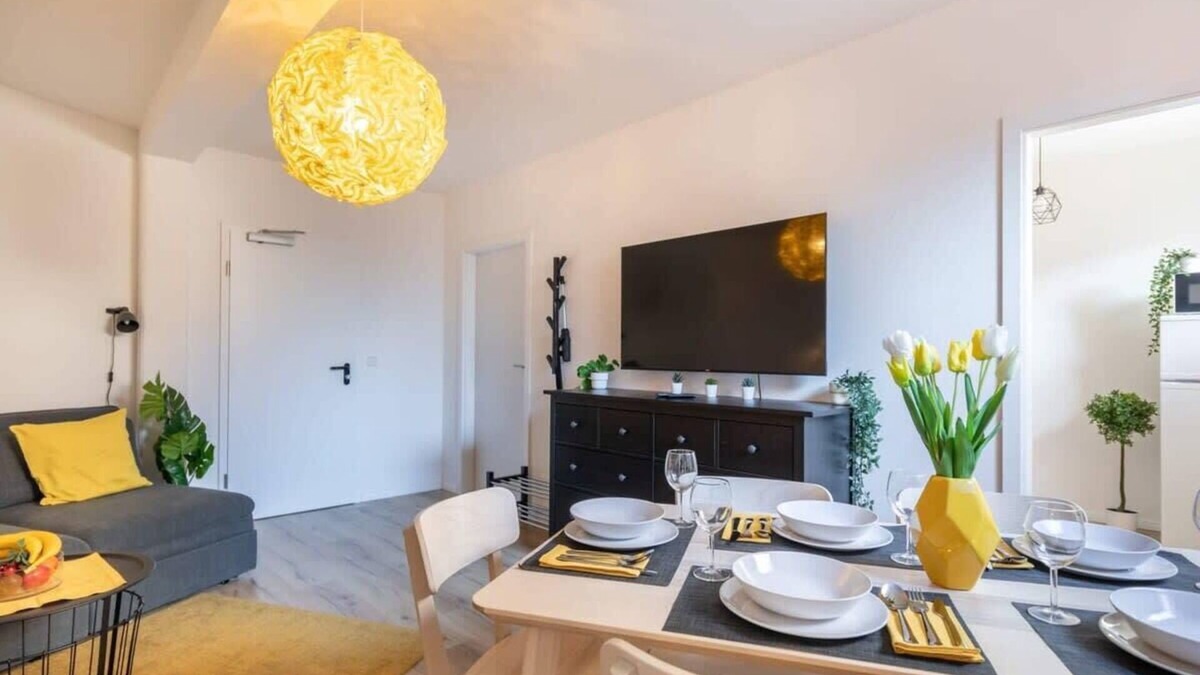 Altona-Nord Apartment | 1 Schulterblatt-Apartments Hamburg For 6