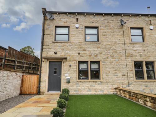 Lothersdale House | 1 Stansfield Mews