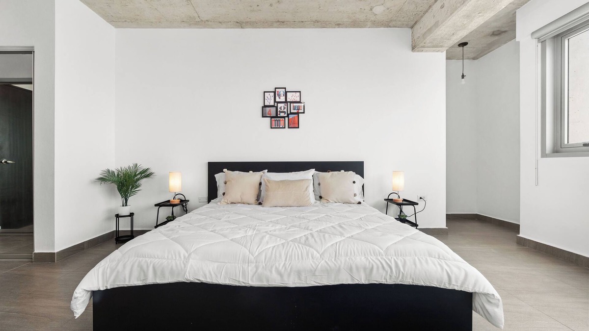 Rio Villa | 1 Step From The Beach | Pool | Pet Friendly | Modern Bedrooms