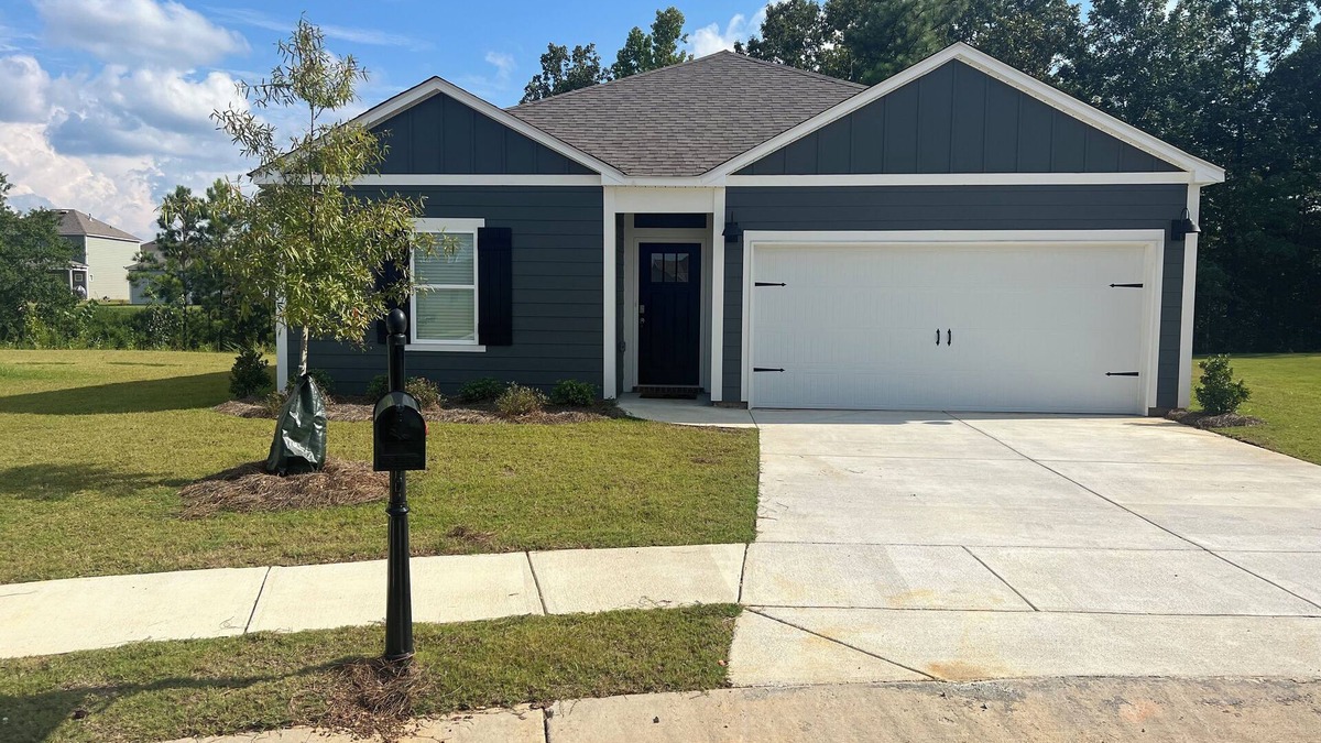 Bessemer House | 1-Story, 4-Bedroom 1 Mile to Exit 1 on I-459