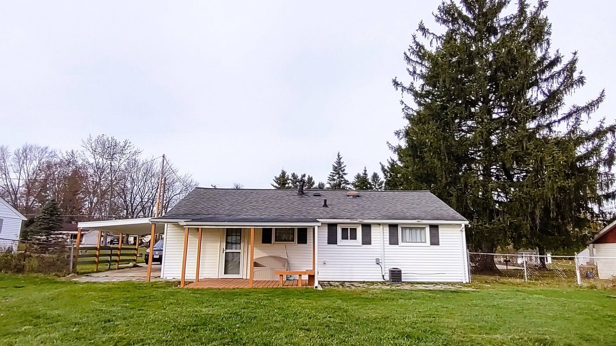 Twinsburg House | 1-Story Cute Home, Fast WiFi, Close 2 Cuyahoga National Park, Infant/Toddler Bed