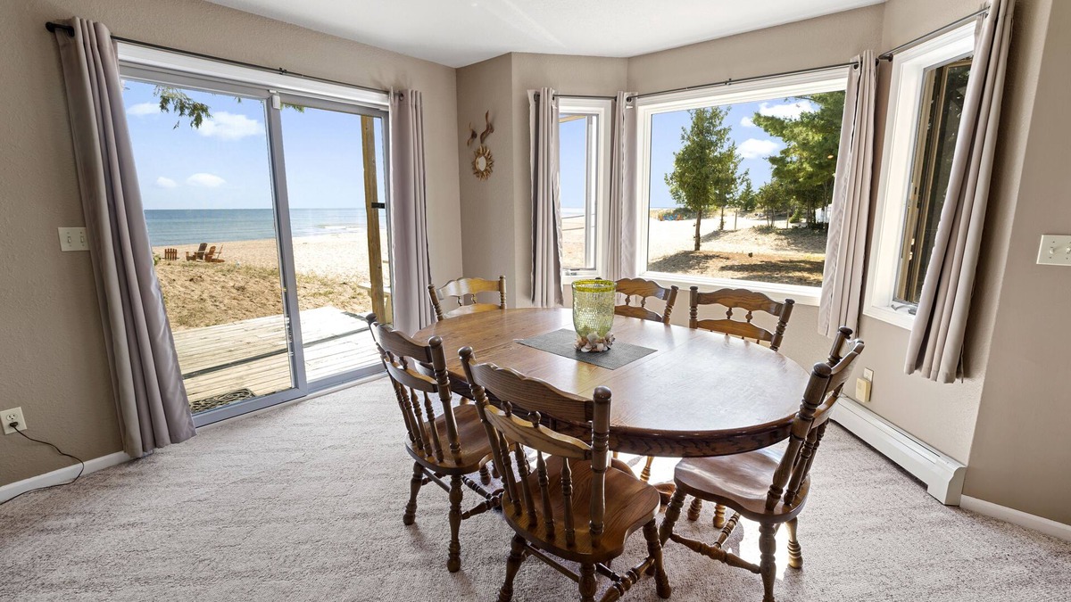 Oscoda House | #1 Thomas' Parkside Cottages, 4BR Lake Huron Beachfront w/Balcony views