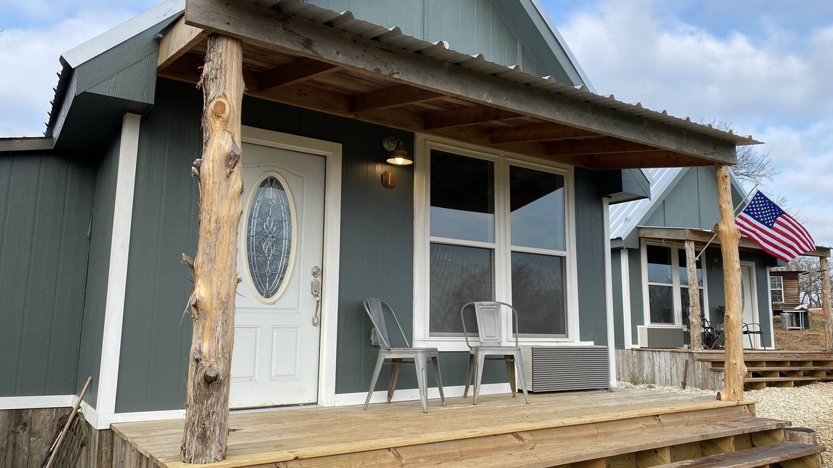 Whitney Cottage | #1 Tiny LIL Luv Shack ⚜ Whitney | Same Day Bookings