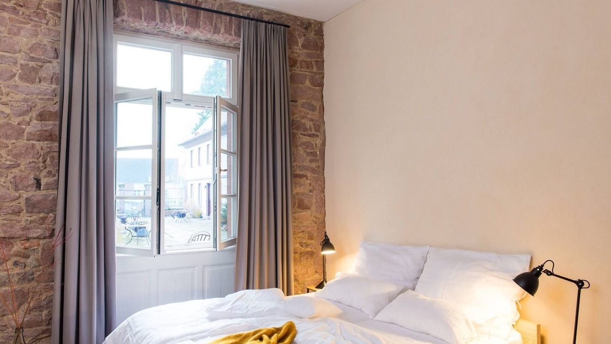 Lahr Apartment | 1-zimmer-apartment mit Kleiner Küche und Großem Bad