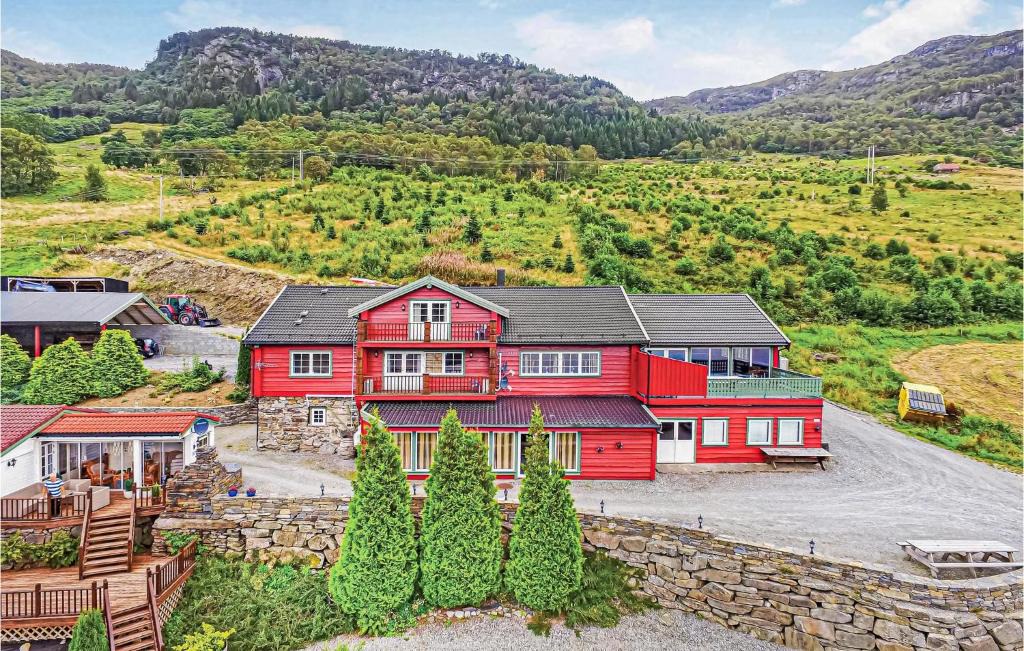 Vindafjord House | 10 Bedroom Amazing Home In Ølen