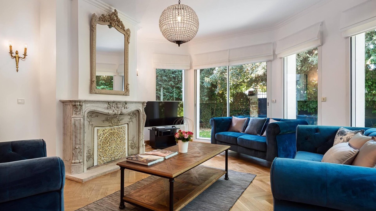 Le Chesnay Villa | 10 Bedrooms & 5 Bathrooms - 5* Villa Stella - Versailles Castle walking distance