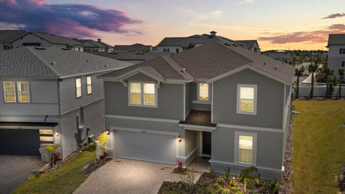 Four Corners House | 10 Bedrooms/8 Bathrooms/Windsor Cay (16244SM)