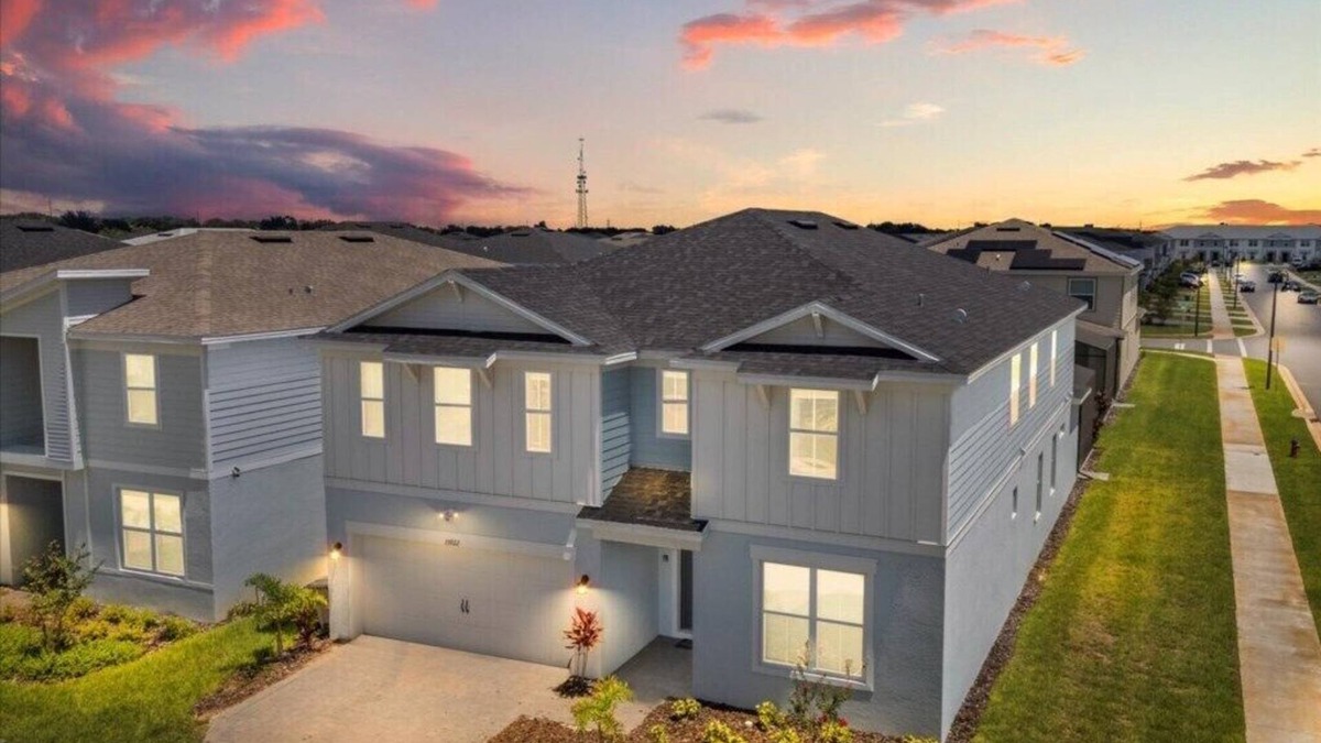 Four Corners House | 10 Bedrooms/8 Bathrooms/Windsor Cay (15922CC)