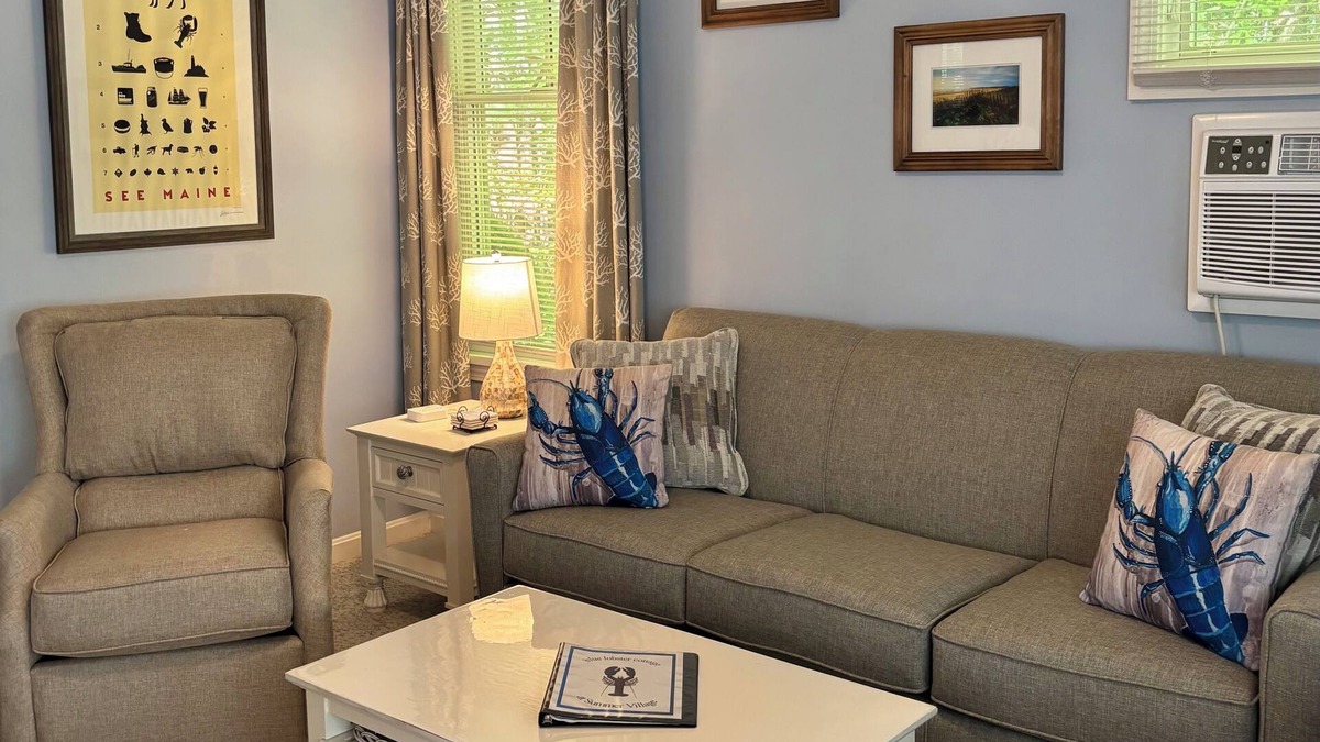 Summer Village Cottage | 10 ⭐️cottage! Last week in Aug is available. 4 night minimum, discounted rate.