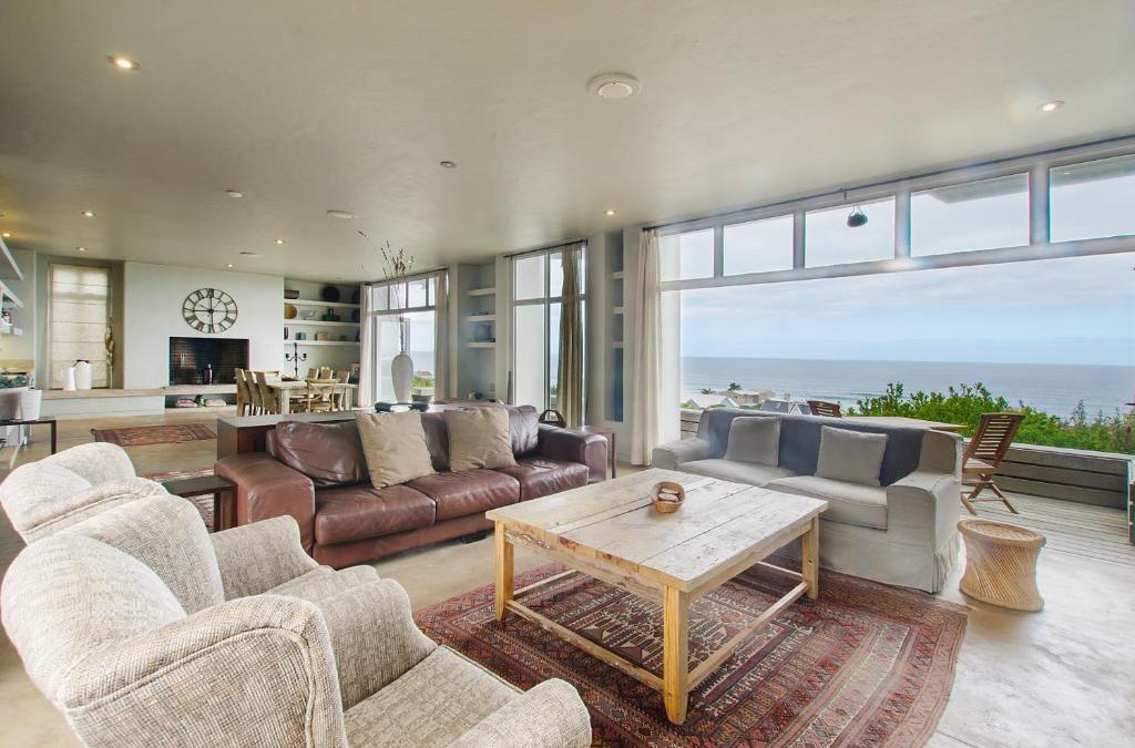 Glentana House | 10 Elf Beach House