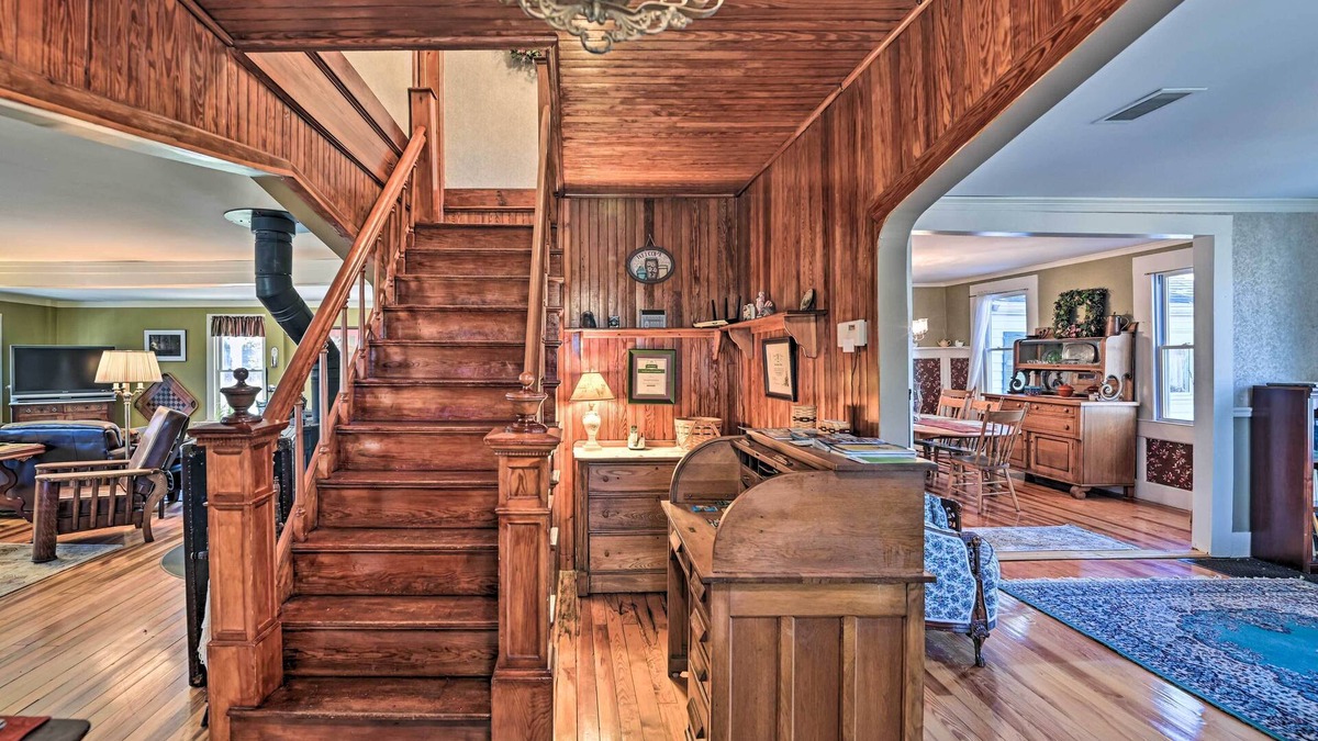 Olmstedville House | 10 Mi to Gore Mountain: Home in Adirondack Park