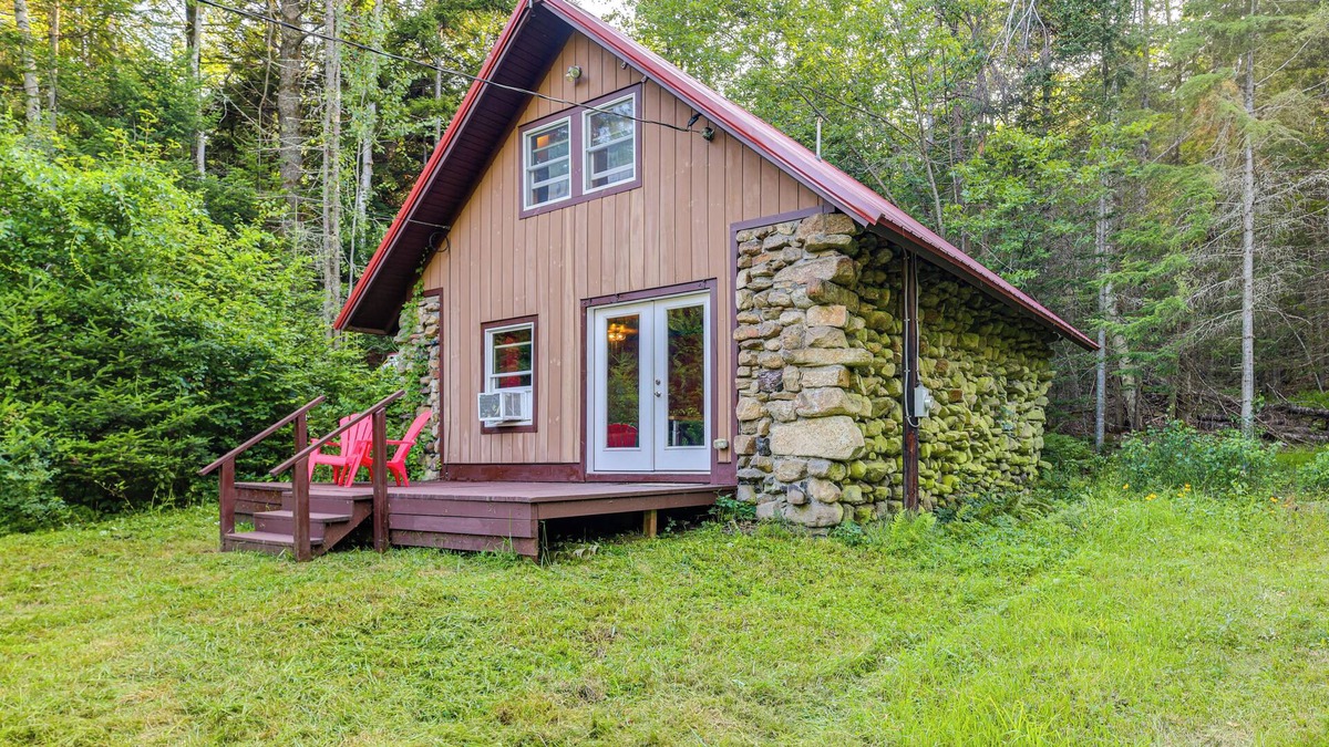 North River Cabin | 10 Mi to Gore Mountain! Pet-Friendly Cabin