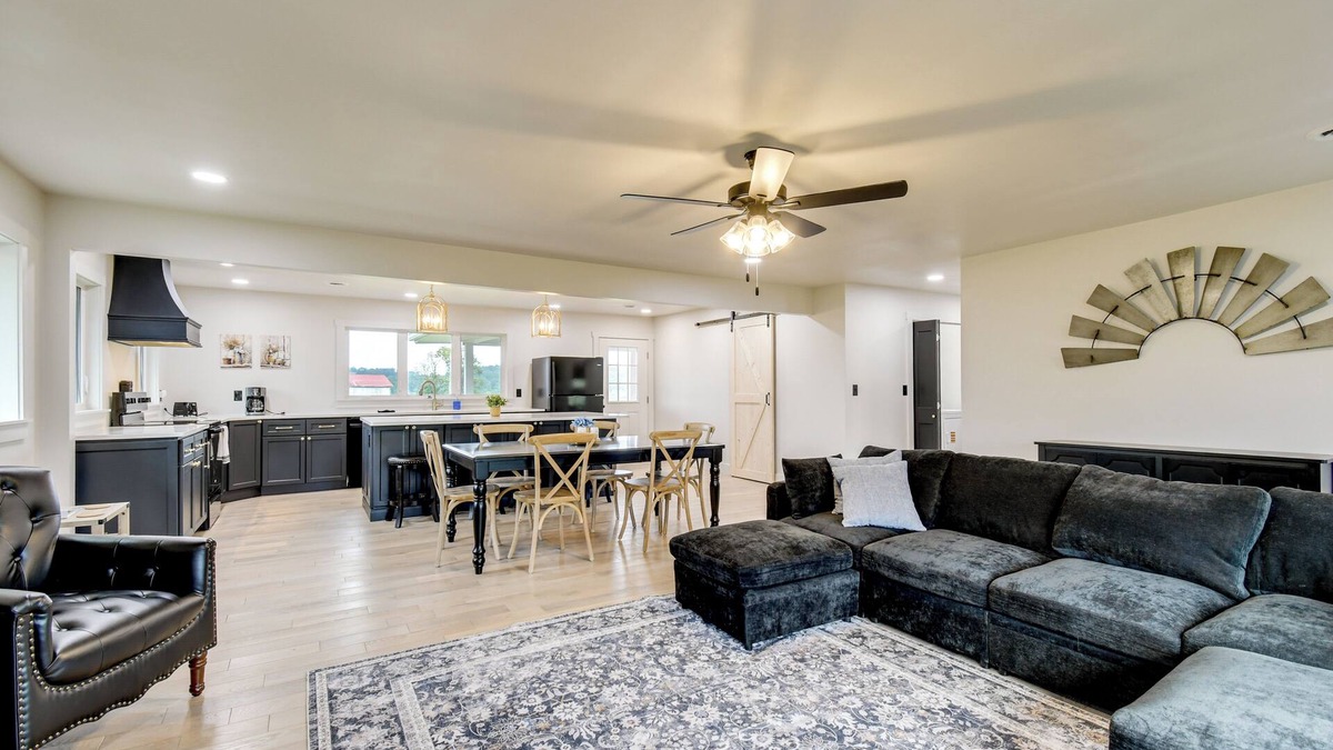 Campton House | 10 Mi to Red River Gorge: Peaceful Rural Getaway!