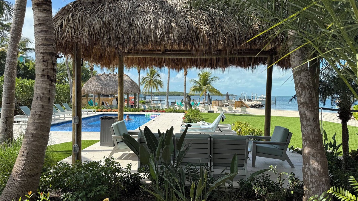 Tavernier House | 10 Million Dollar 2 Acre Bayside Beach Compound w Boat Dockage is One of A Kind