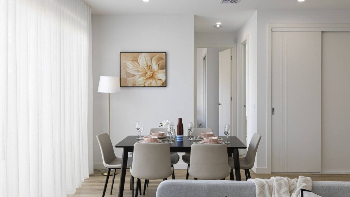Greenvale House | 10 Min to Airport | Brand New Family 4BR House