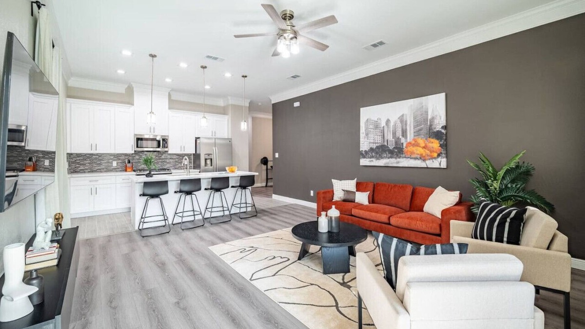 Greater Fondren Southwest House | 10 Min to Alphaland | Pet Ok | Home Gym|Gated Home