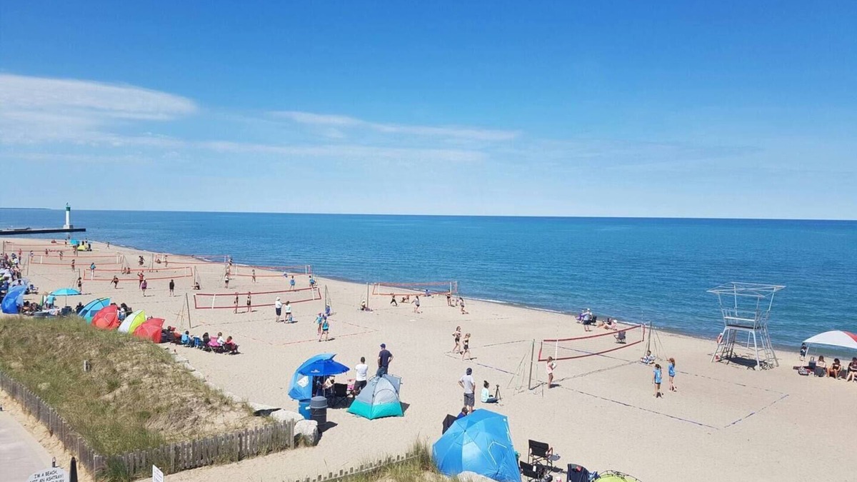 Dashwood Villa | 10 mins from Grand Bend Beach