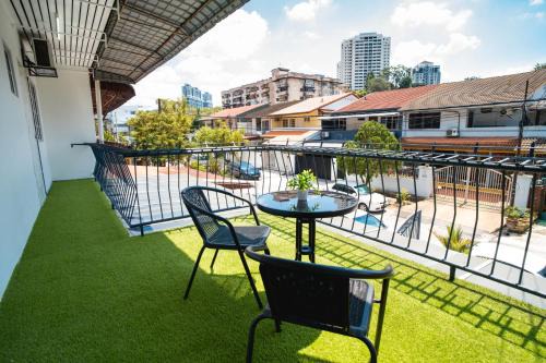 Seputeh House | 10 mint drive to Mid Valley KL near Gateway Bangsar Seputeh