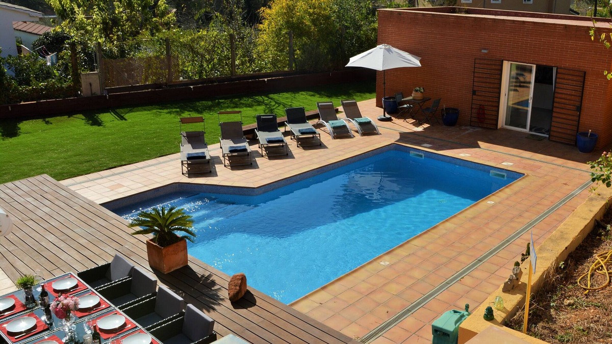 Vallpineda Villa | 10 minutes by car from Sitges. Villa María. View. Comfortable. A/C.