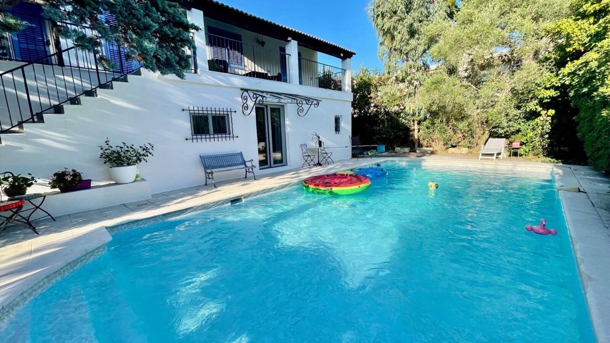 Plaine de la Brague House | 10 mn walk from the beach INDEPENDENT HOUSE IN A VILLA WITH SWIMMING POOL.
