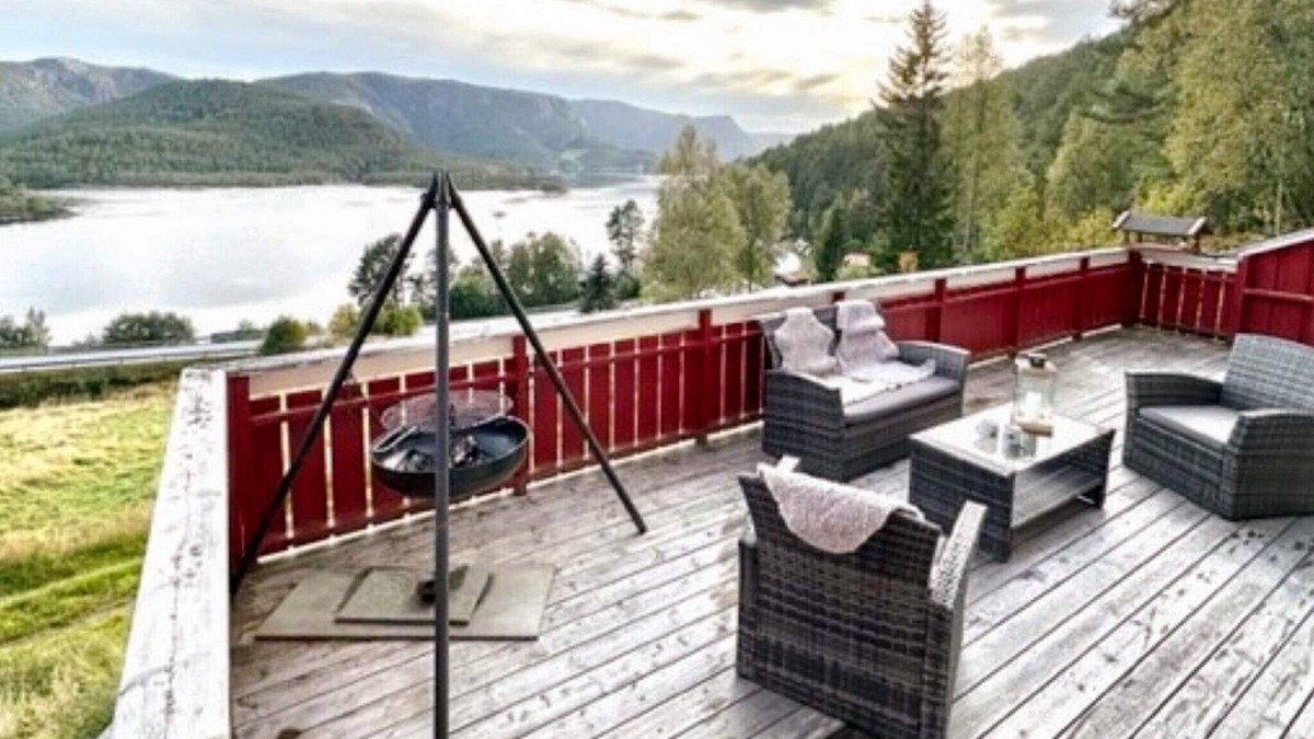 Snillfjord House | 10 person holiday home in Snillfjord-By Traum