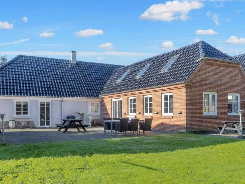 Fur House | 10 person holiday home in Fur-By Traum