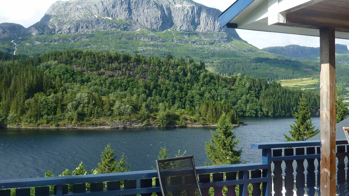 Bygstad House | 10 person holiday home in Bygstad-By Traum
