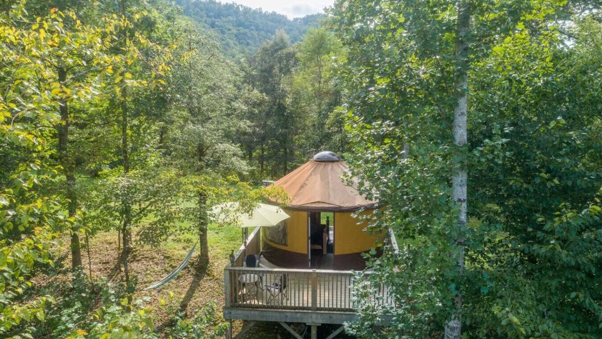 Cullowhee RV Rental | 100 Acre Reserve, River Access, and Endless Adventure!