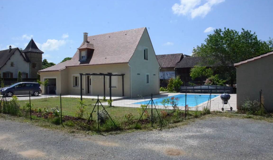 Saint-Julien-de-Lampon House | 100 m² House ∙ 3 bedrooms ∙ 6 guests