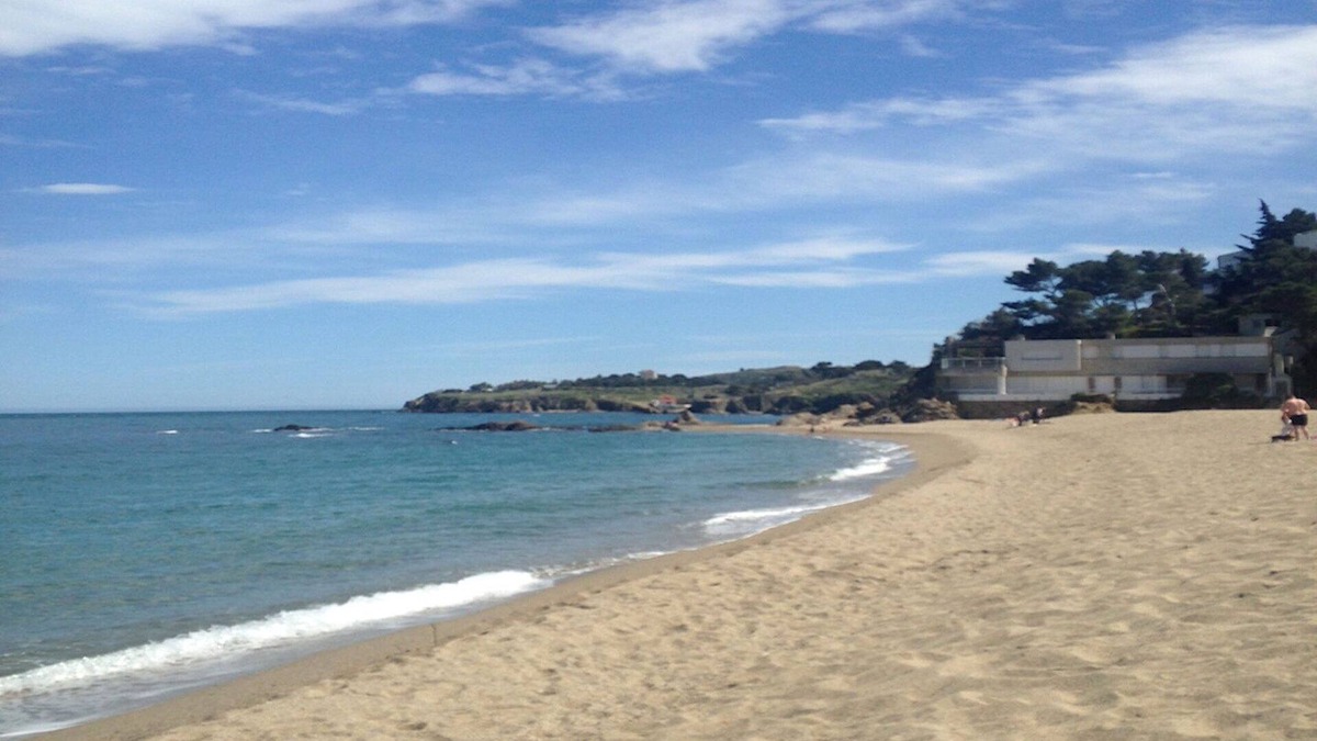Plage d'Argeles Apartment | 100 m Beach, Luxury residence with private parking, concierge and lift