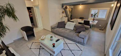 Cournon-dʼAuvergne Apartment | 100 m² Apartment ∙ 3 bedrooms ∙ 7 guests