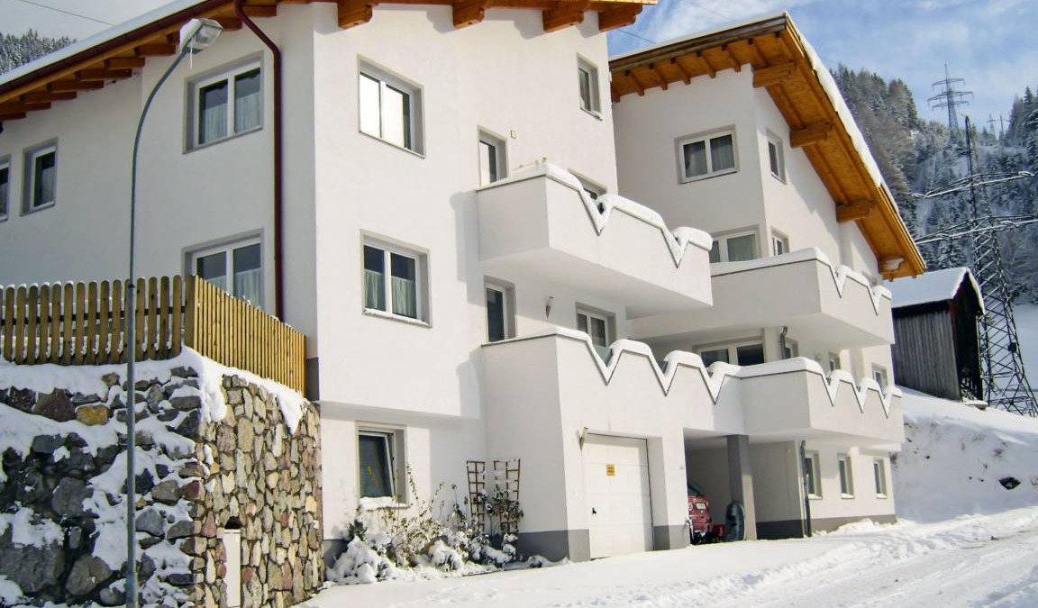 Flirsch Apartment | 100 m² Apartment ∙ 3 bedrooms ∙ 6 guests