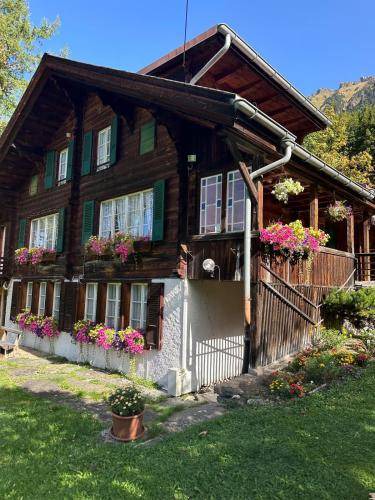 Wengen Apartment | 100 m² Apartment ∙ 5 bedrooms ∙ 13 guests