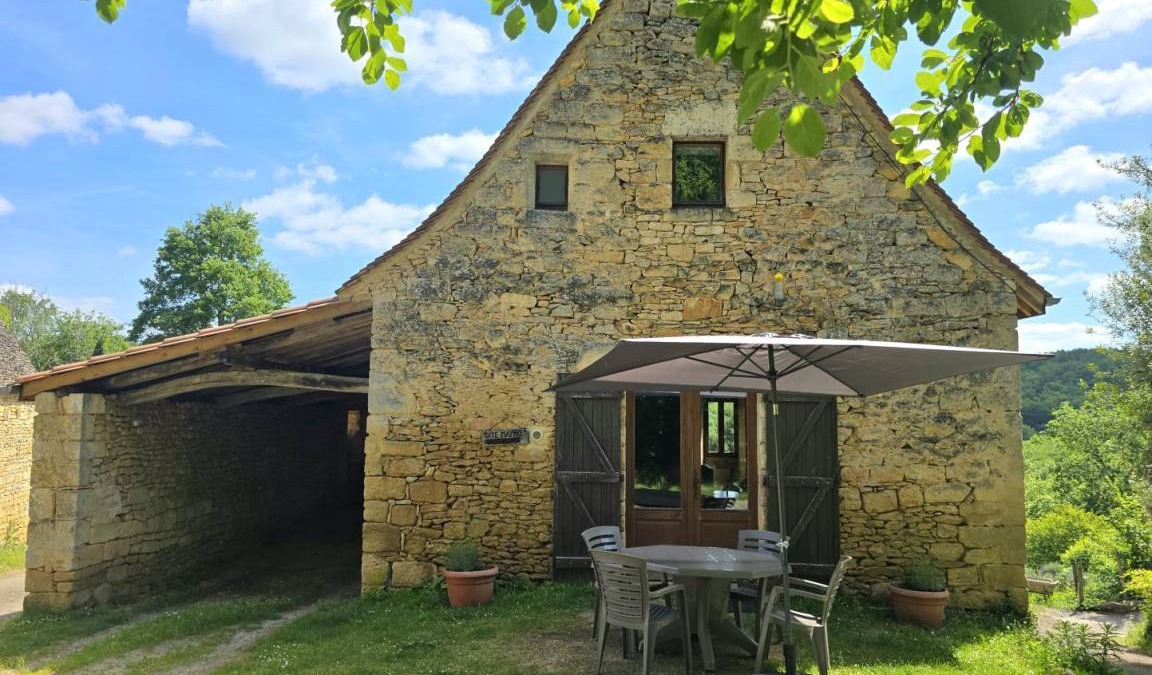 Saint-Andre-dAllas House | 100 m² Gîte ∙ 2 bedrooms ∙ 5 guests