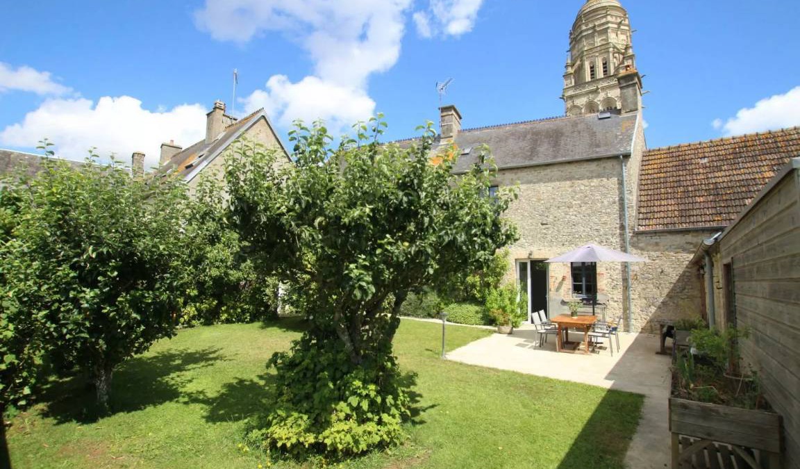 Sainte-Marie-du-Mont House | 100 m² House ∙ 2 bedrooms ∙ 5 guests