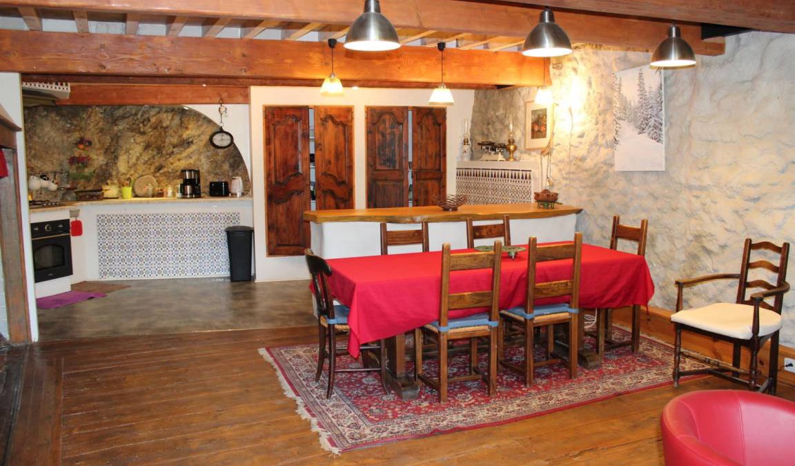 Comus House | 100 m² Gîte ∙ 3 bedrooms ∙ 6 guests