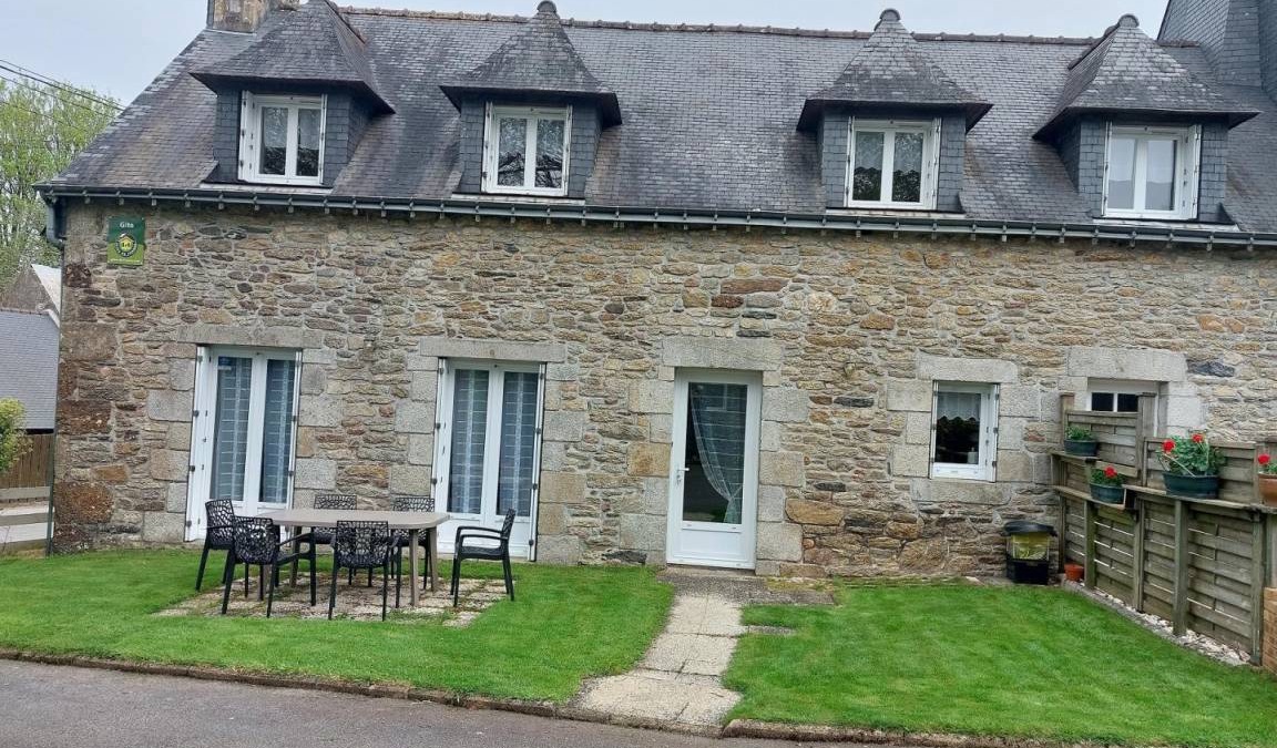 Camors House | 100 m² Gîte ∙ 4 bedrooms ∙ 5 guests