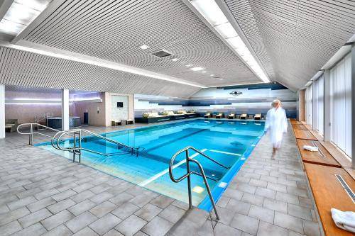 Kozarovice Hotel | 100 m² Hotel ∙ 5 bedrooms ∙ 20 guests