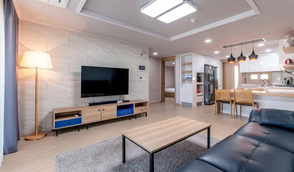 Okpo-dong Hotel | 100 m² Hotel ∙ 3 bedrooms ∙ 10 guests