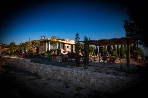 Kathikas House | 100 m² House ∙ 2 bedrooms ∙ 5 guests