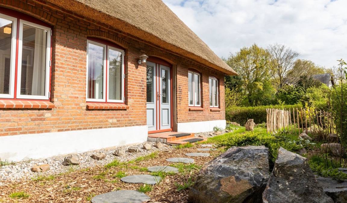 Ekenis House | 100 m² House ∙ 2 bedrooms ∙ 4 guests