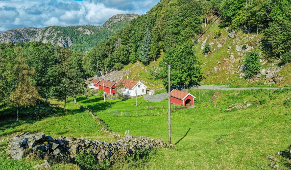 Flekkefjord House | 100 m² House ∙ 3 bedrooms ∙ 6 guests