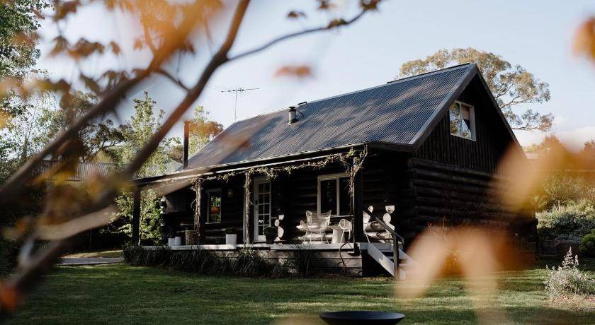 Macedon House | 100 m² House ∙ 3 bedrooms ∙ 8 guests