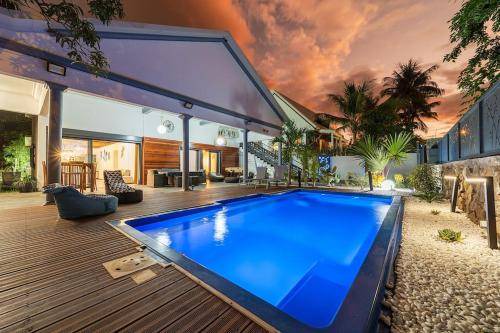 L'Ermitage-les-Bains Villa | 100 m² Villa ∙ 4 bedrooms ∙ 8 guests
