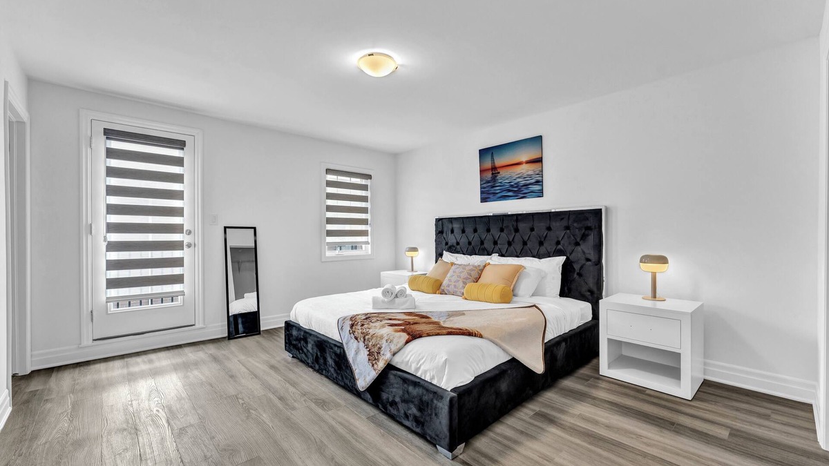 Caledon House | 100% Privacy ~4BR, 3.5 WR ~Foosball ~Board Games